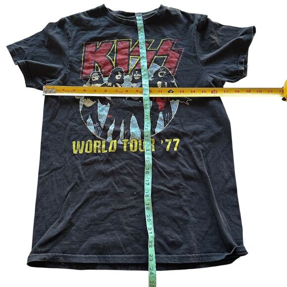 Kiss Nostalgic Band Tee - Picture 2 of 5